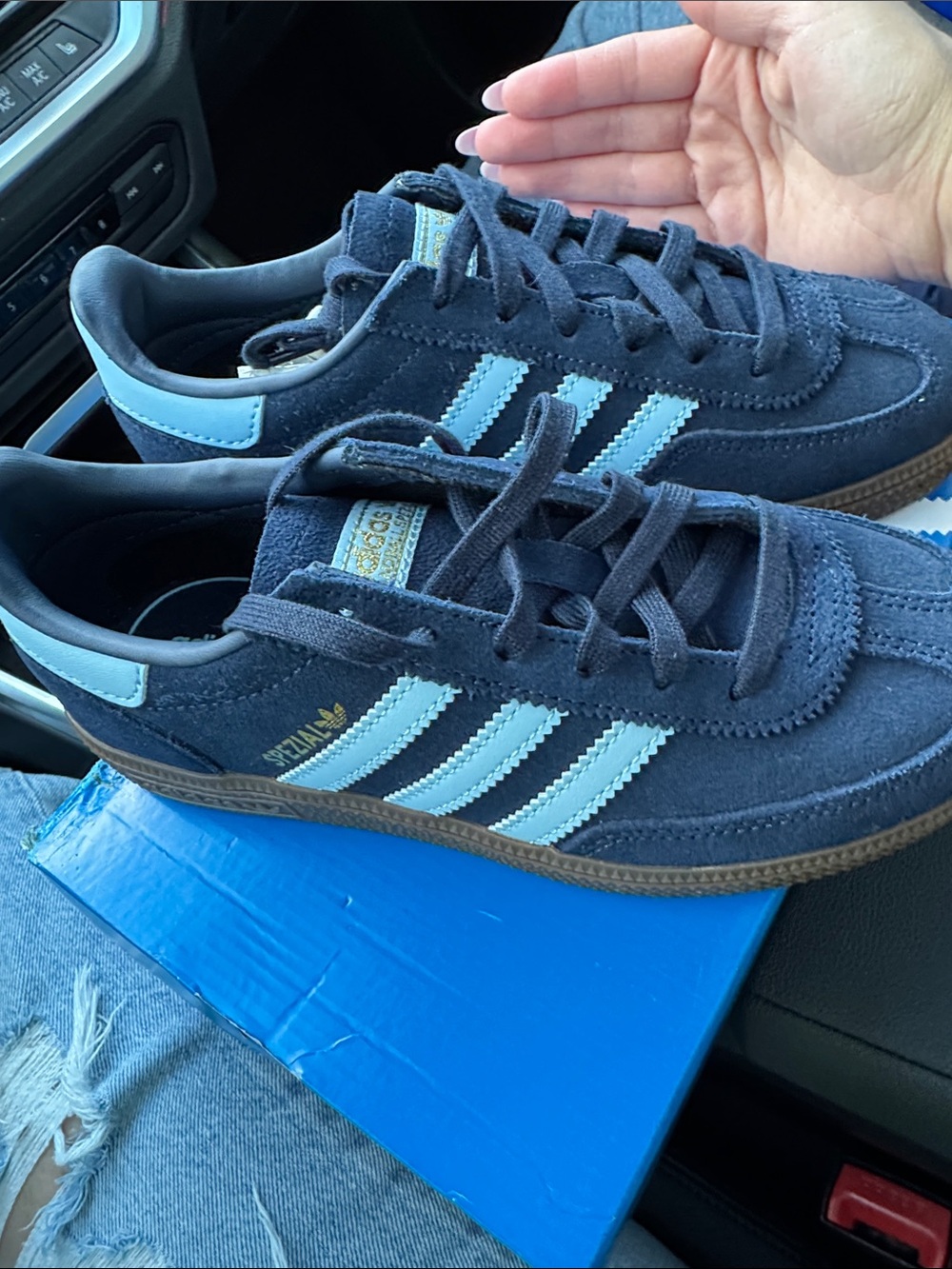 Adidas Gazelle Suede Sneakers in Navy with Light Blue Stripes. Size 1 in boys